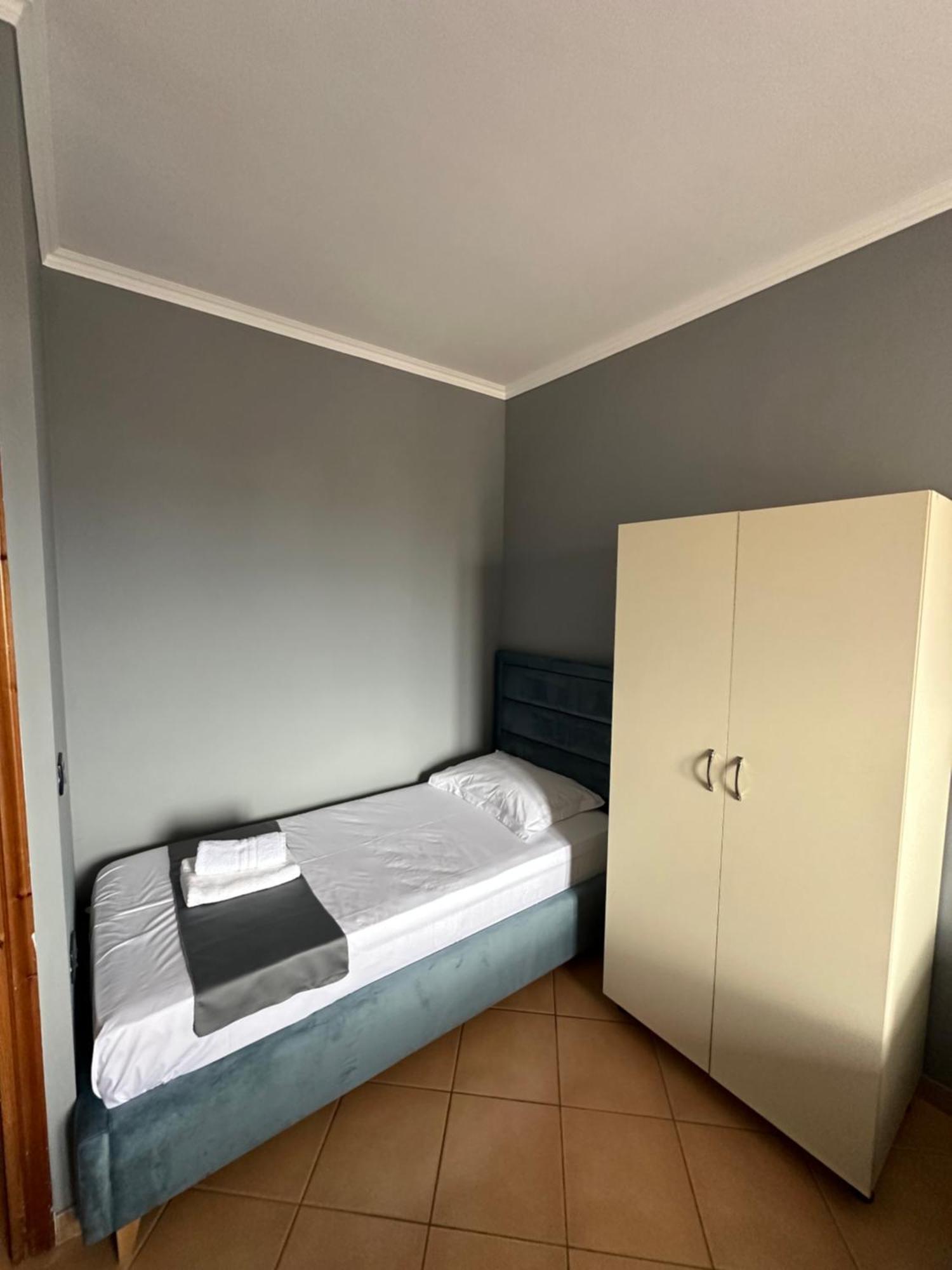 Olivias Apartments City Center ساراندا المظهر الخارجي الصورة
