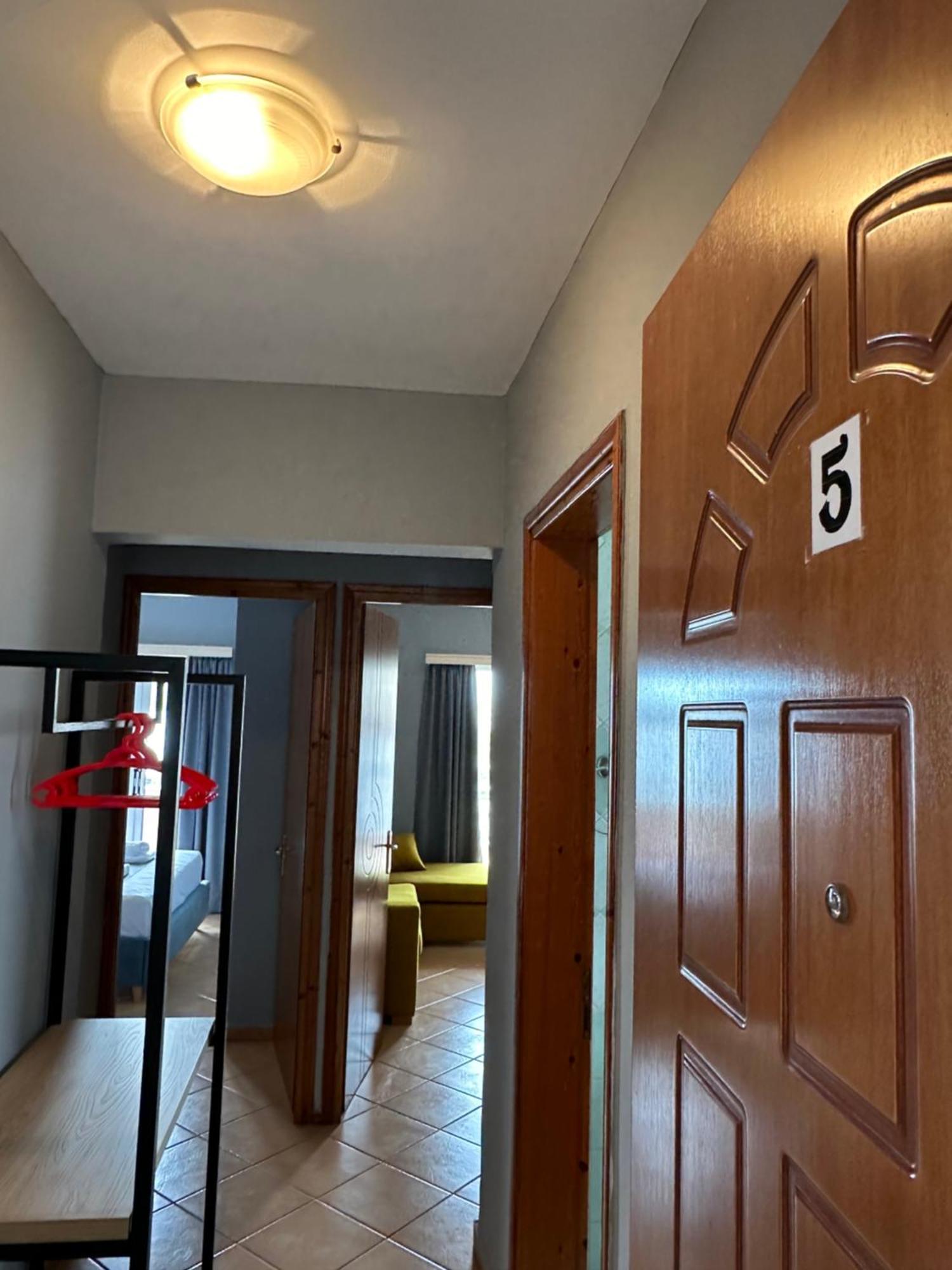 Olivias Apartments City Center ساراندا المظهر الخارجي الصورة